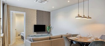 HanzeBnB - The Luxury Apartment