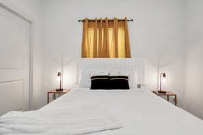 Room - Spacious Luxury Duplex near Downtown Houston (Houston)