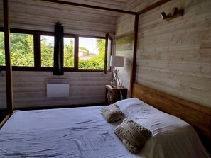 Iron/ironing board, free WiFi, bed sheets - Wooden house (Andernos-les-Bains)