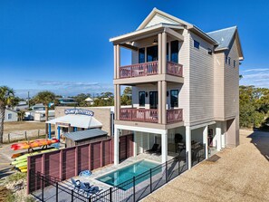 Exterior - 243 E Gulf Beach Drive 4 BR 4 Bath, Private Pool, Elevator Private House (ST GEORGE ISLAND)