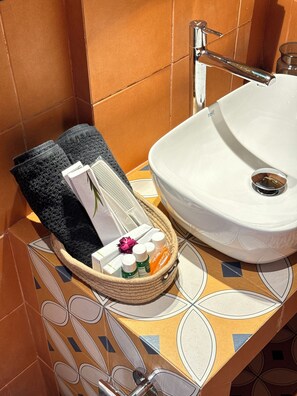 Deluxe-Doppelzimmer, Stadtblick | Badezimmer