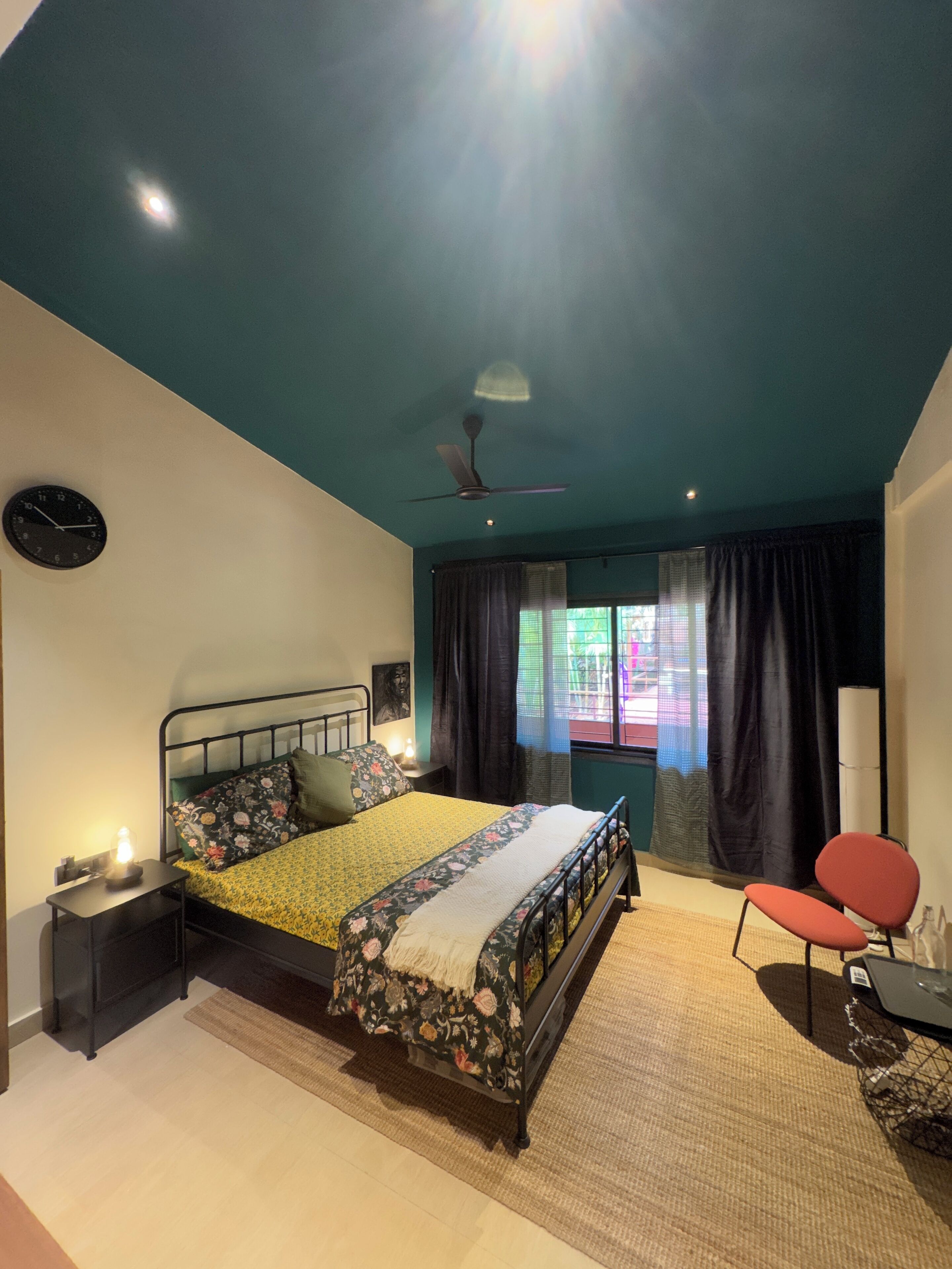 Exclusive-Zimmer | Schreibtisch, laptopgeeigneter Arbeitsplatz, kostenloses WLAN