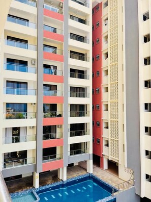 واجهة المنشأة