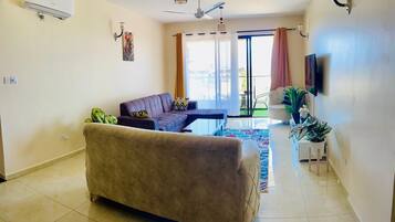 Apartemen Mewah, pemandangan laut | Makan di kamar