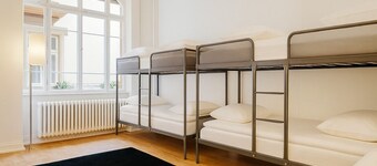 Apartment in historic villa in quiet top location