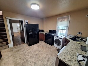 Private kitchen - Cozy 1-bedroom house in perfect Capitol Heights with AC (Capitol Heights)