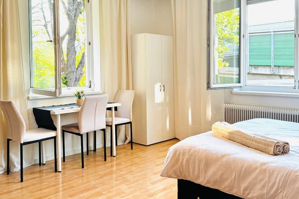 Spacious Garden Villa for 16 Guests