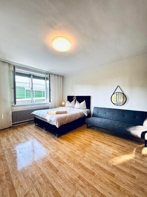 基本公寓 | 熨斗/熨衣板