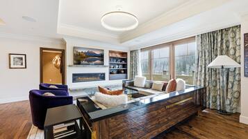 Smart TV, fireplace, offices