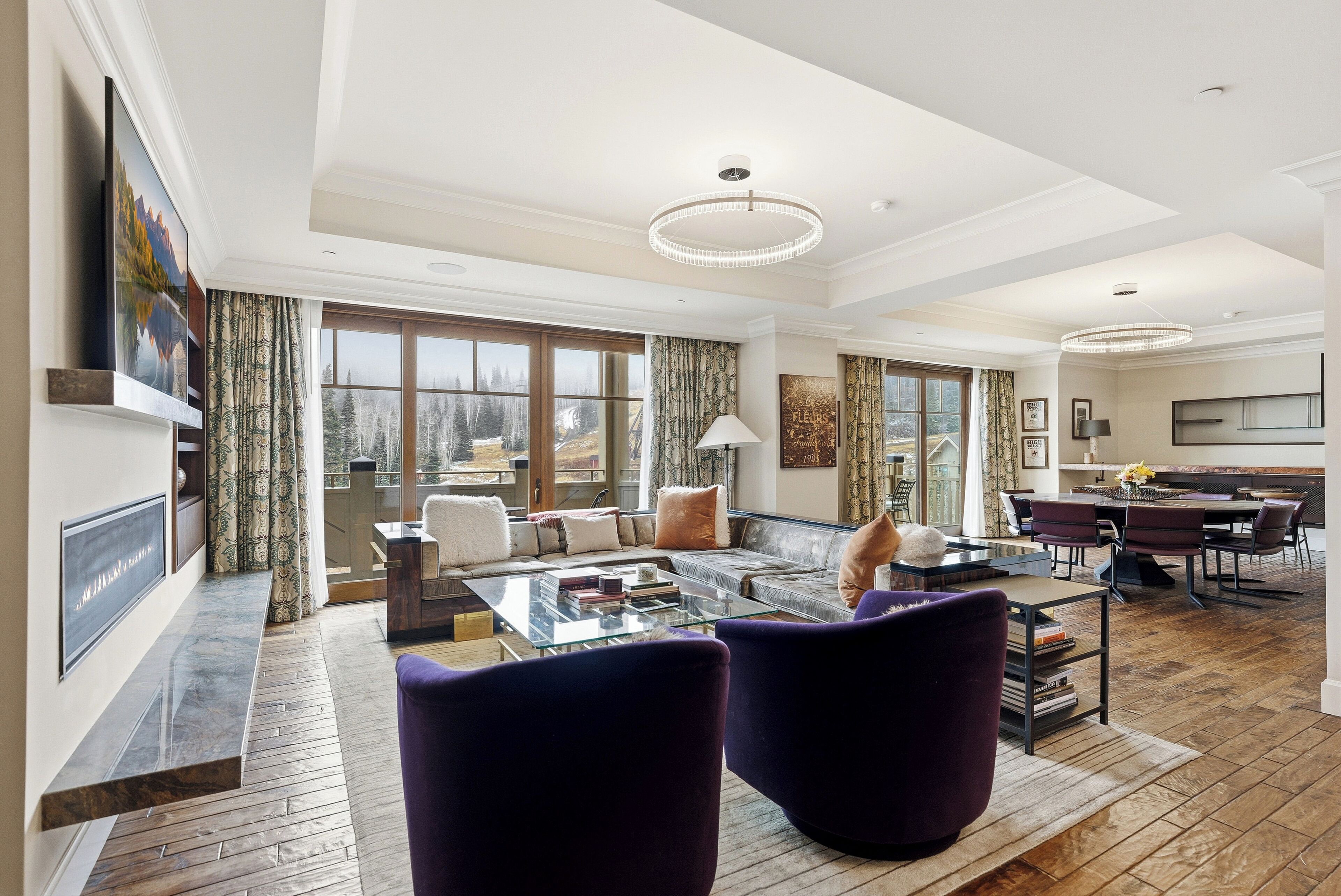 Smart TV, fireplace, offices