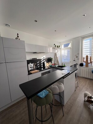 Private kitchen - L'Instant Baie, a Cozy Home Near the City Center (Le Crotoy)