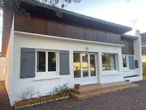 Exterior detail - Villa Maragalot: The Perfect Family Vacation (Quend)