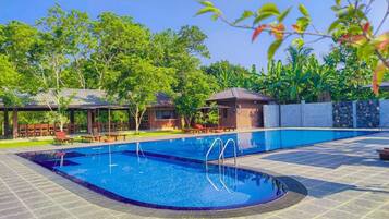 Alberca al aire libre