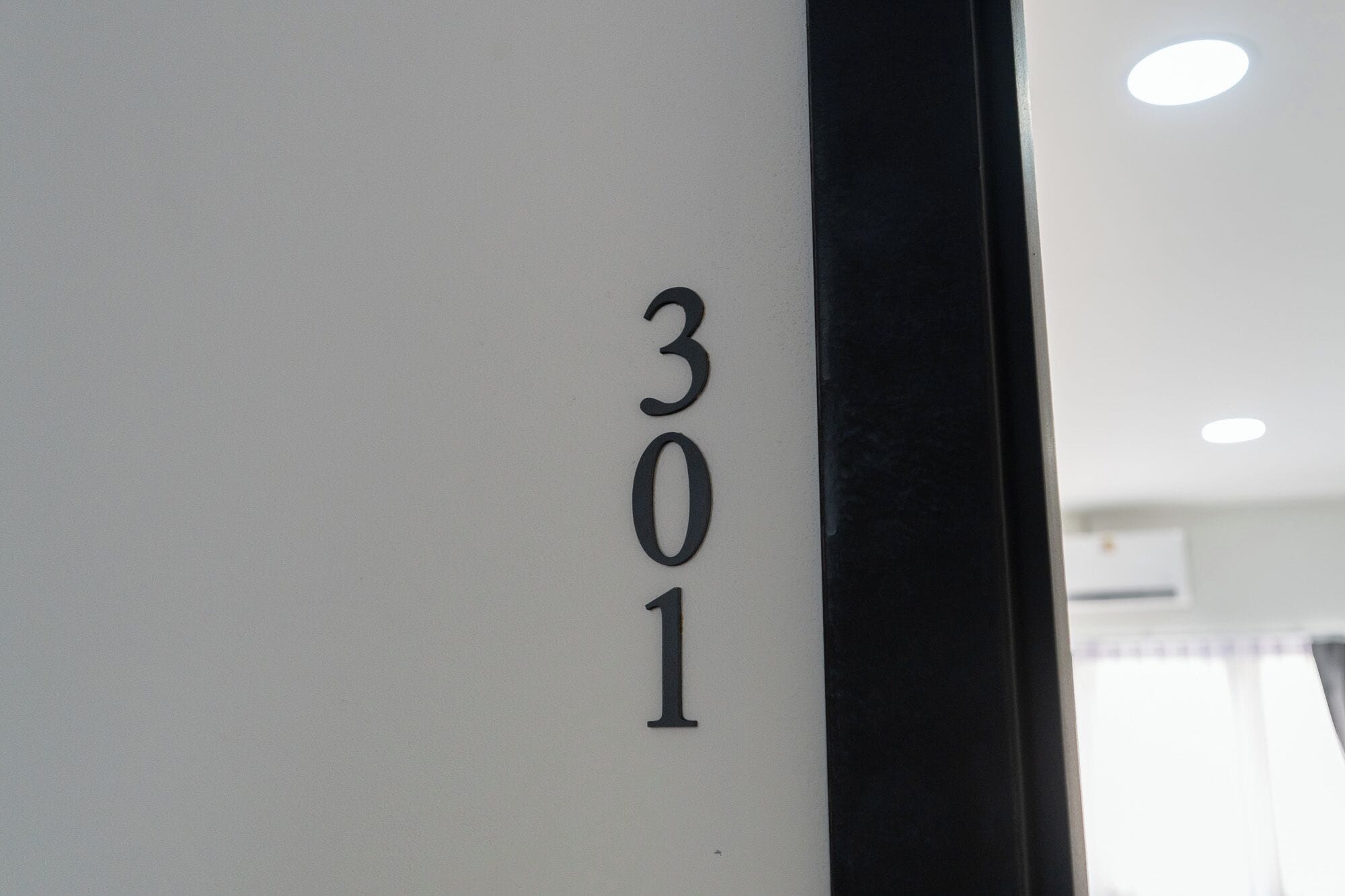 豪華四人房, 2 張加大雙人床, 非吸煙房 | 書桌、熨斗/熨衣板、免費無線上網