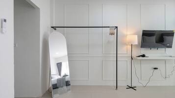 Deluxe Quadruple Room, 2 Queen Beds, Non Smoking | Desk, iron/ironing board, free WiFi