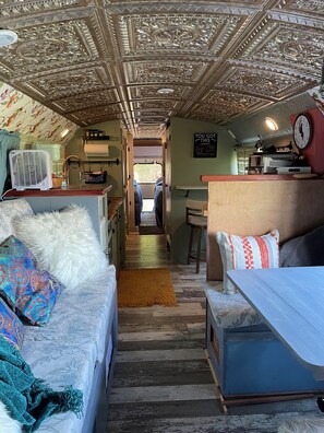 Interior -  Boho schoolie in the Piney Woods! (Rusk)