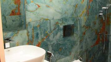 Luxury Villa | Bathroom