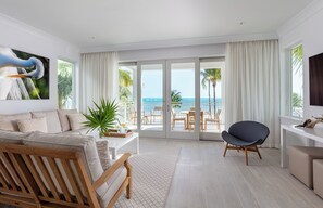 TV - Oceanfront + Resort Perks | 4BR Villa (Sleeps 8) (Islamorada)