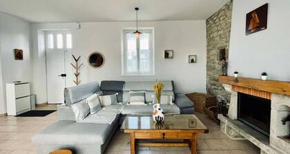 House on Ile Grande With Coastal Access