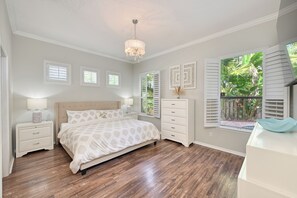 5 bedrooms, in-room safe, desk, iron/ironing board