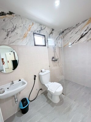 Deluxe Double Room, City View | Bathroom | Shower, hair dryer, towels, soap