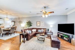 Apartment (3 Bedrooms) | Interior - Uptown Dallas Group Getaway Near Art, Eats & More! (Dallas)