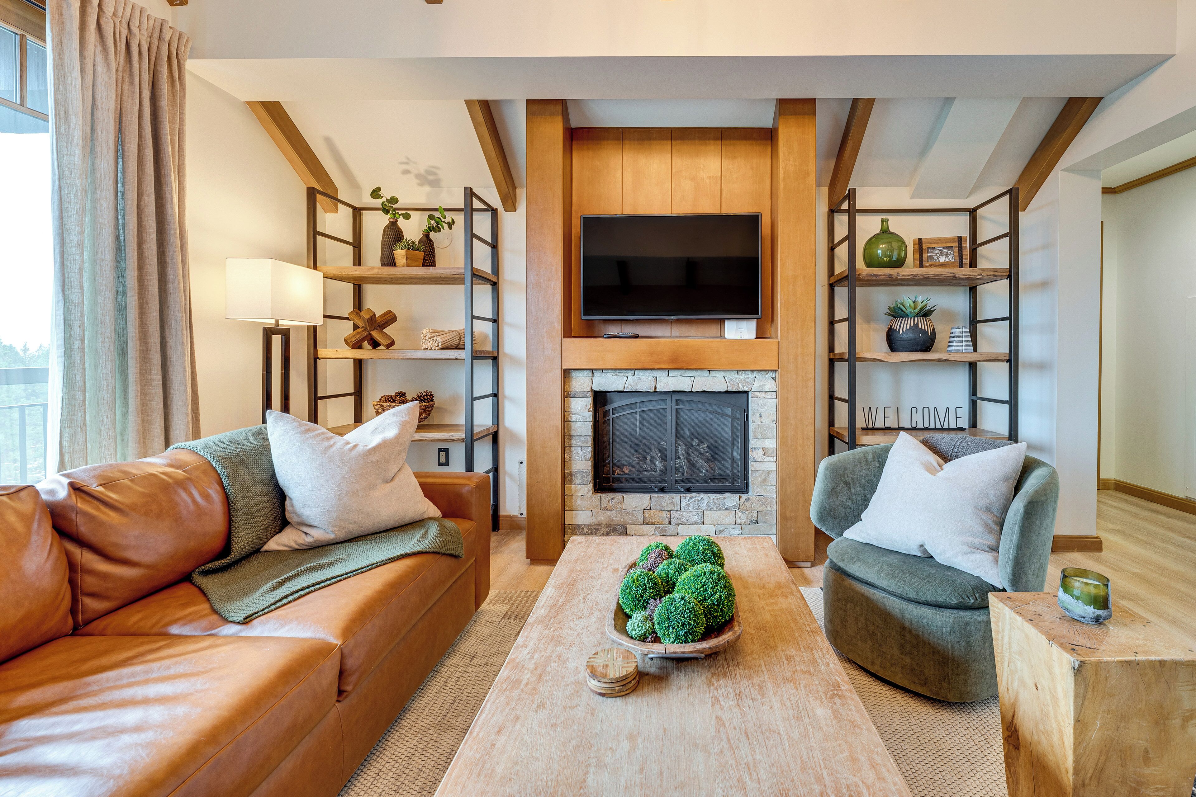 المنشأة من الداخل