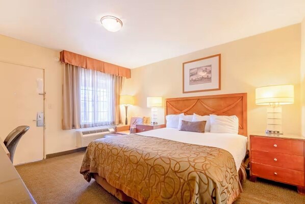 Bügeleisen/Bügelbrett, kostenloses WLAN, Bettwäsche