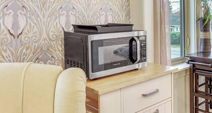 Extended PNW Retreat in Historic Dtwn Anacortes!