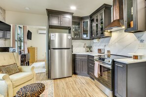 Apartment (0 Bedroom) | Interior - Extended PNW Retreat in Historic Dtwn Anacortes! (Anacortes)