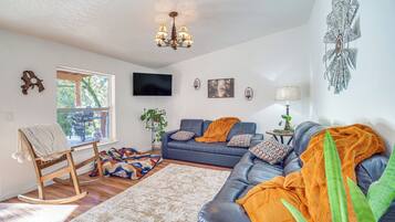 ํ์ฐ์ค (3 Bedrooms) | ๋ด๋ถ