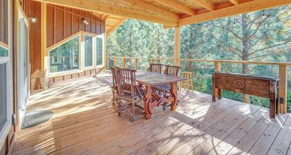 Riverfront Relaxation: Secluded Jacksonville Home