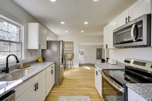 House (3 Bedrooms) | Interior - Suburban Family Home 15 Mi to Dtwn Charleston! (North Charleston)