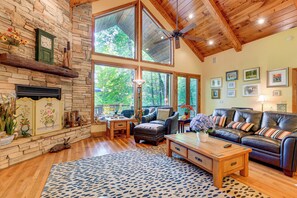 Casa (2 Bedrooms) | Interior