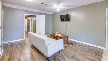 Apartment (4 Bedrooms) | Interior