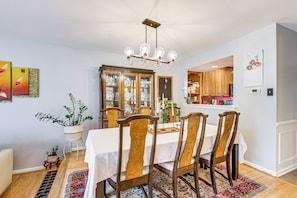 Apartment (3 Bedrooms) | Interior - 1 Mi to Centennial Park: Gem w/ Golf Course Views (Columbia)
