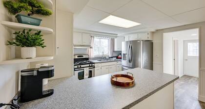 3 Mi to Auburn Station! Commuter-friendly Home