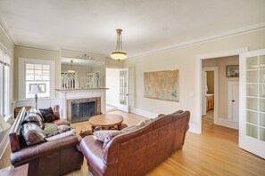 Talo (6 Bedrooms) | Sisätilat