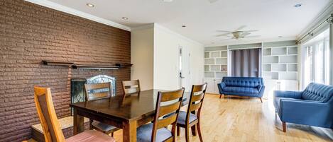 House (4 Bedrooms) | Front of property