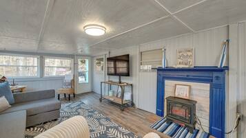 House (1 Bedroom) | Interior