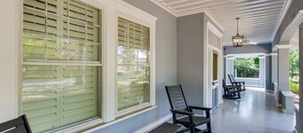 Walk to Coker University & Dtwn! Home w/ Game Room