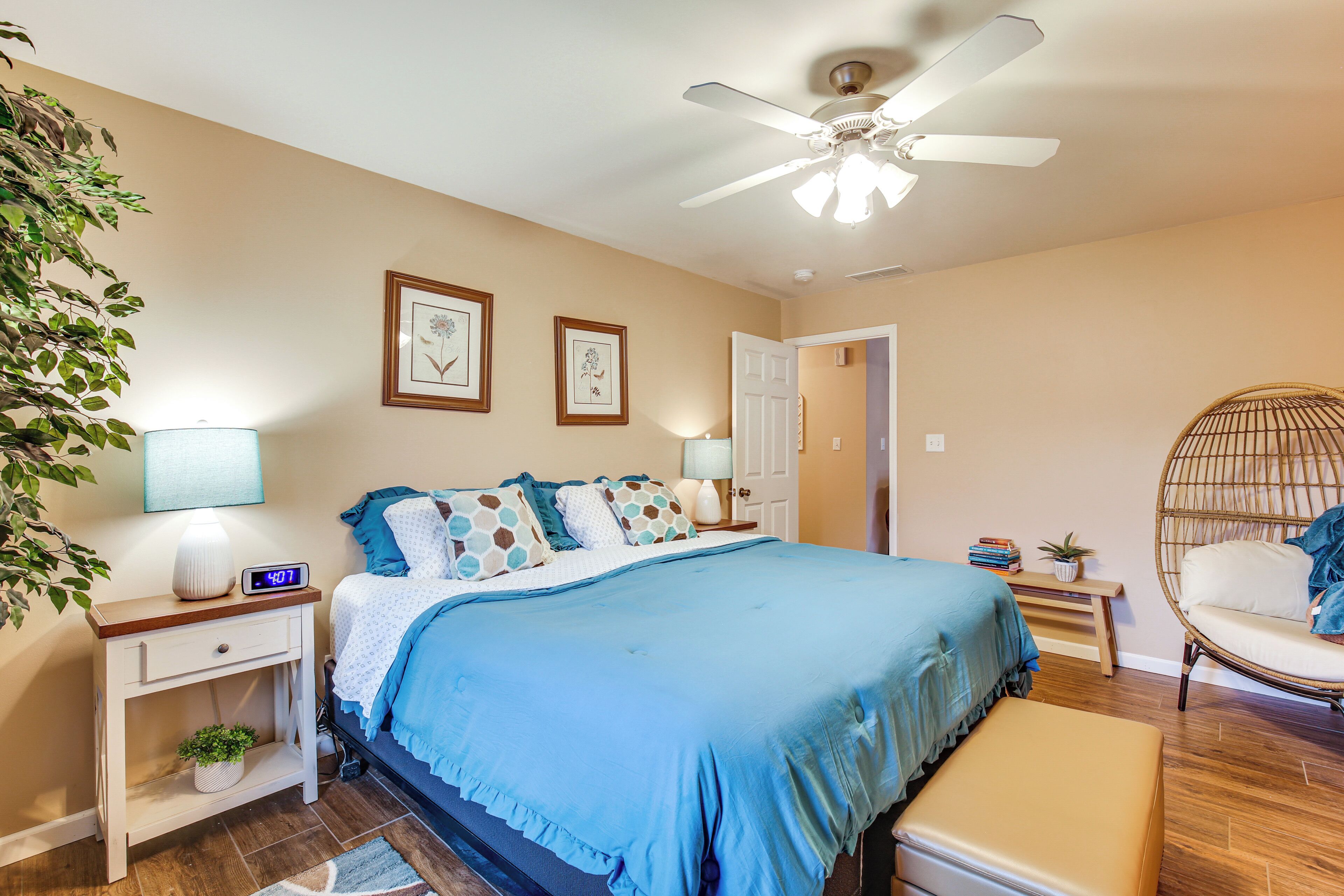 House (3 Bedrooms) | Interior