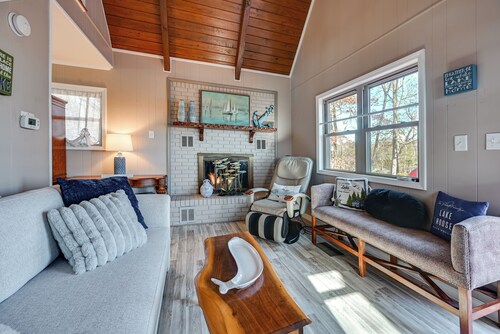 A Hidden Gem! Couples Escape w/ Dale Hollow Views