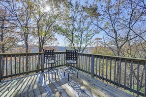 House (1 Bedroom) | Interior - A Hidden Gem! Couples Escape w/ Dale Hollow Views (Byrdstown)