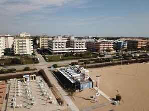 Property grounds - Spacious sea view flat with terrace (Bibione)