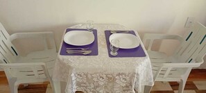 ستائر تعتيم وواي فاي مجانًا وملاءات أسرّة