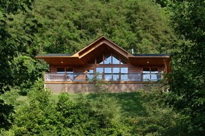 Exterior - A Bit of Heaven in the smoky mountains (Bryson City)
