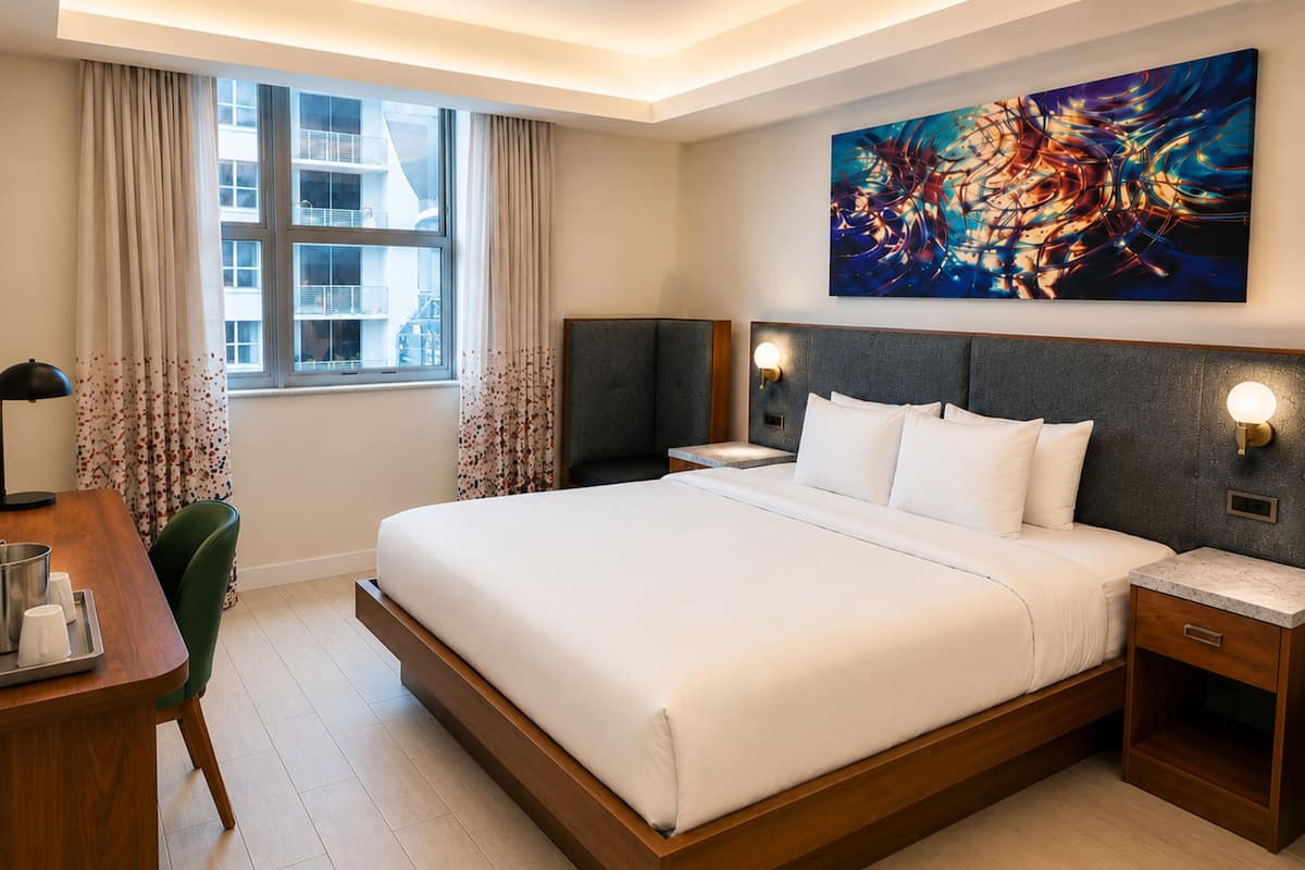 Standard Studio Suite, 1 King Bed, Non Smoking