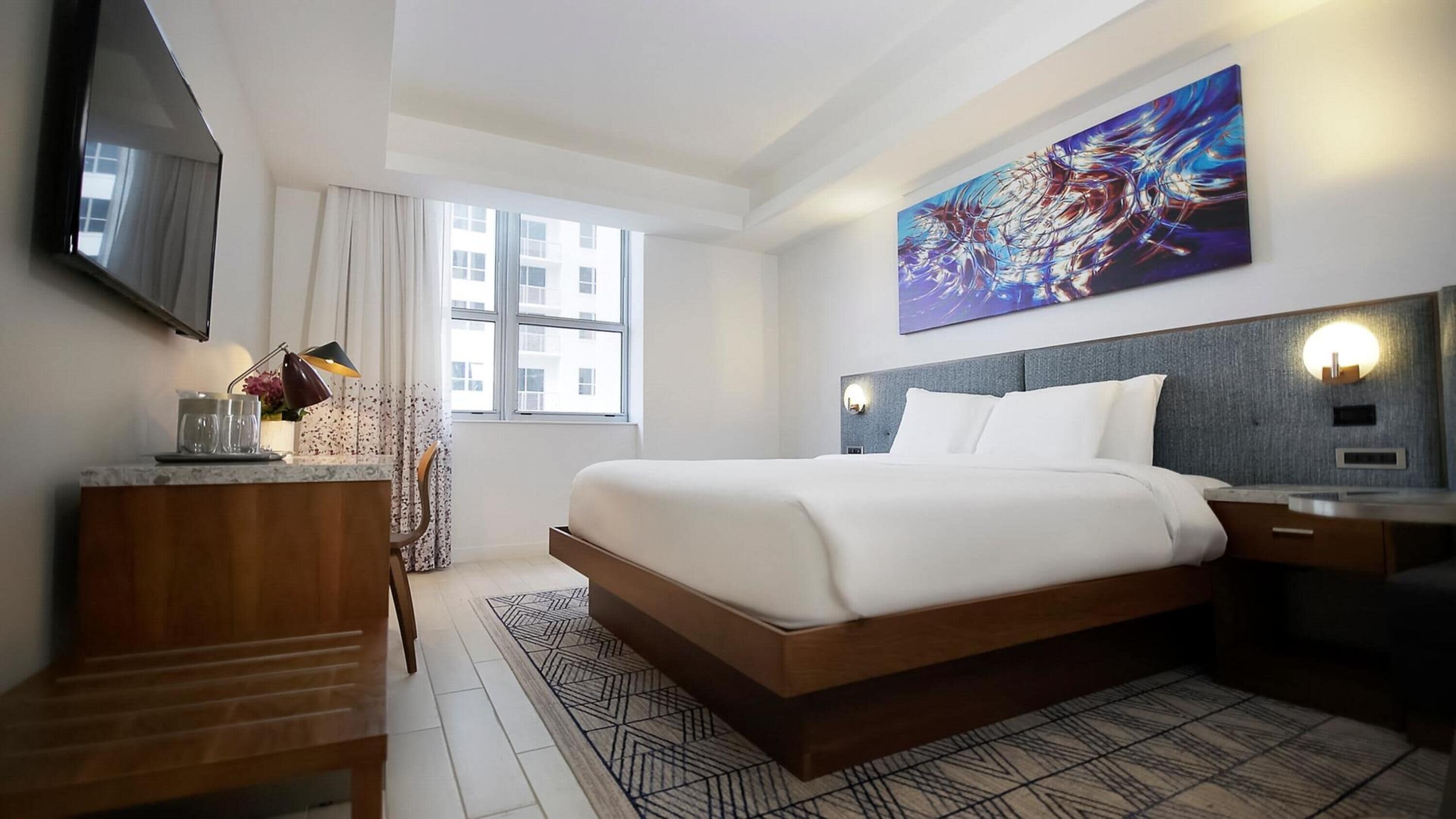 Standard Studio Suite, 1 King Bed, Non Smoking | Living area | 50-inch flat-screen TV with cable channels