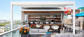 CIRC Hotel By Hosteeva